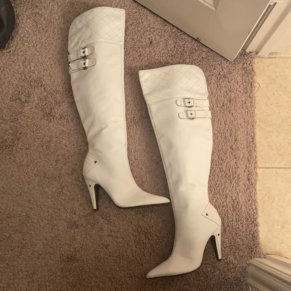 Long white heel boots
